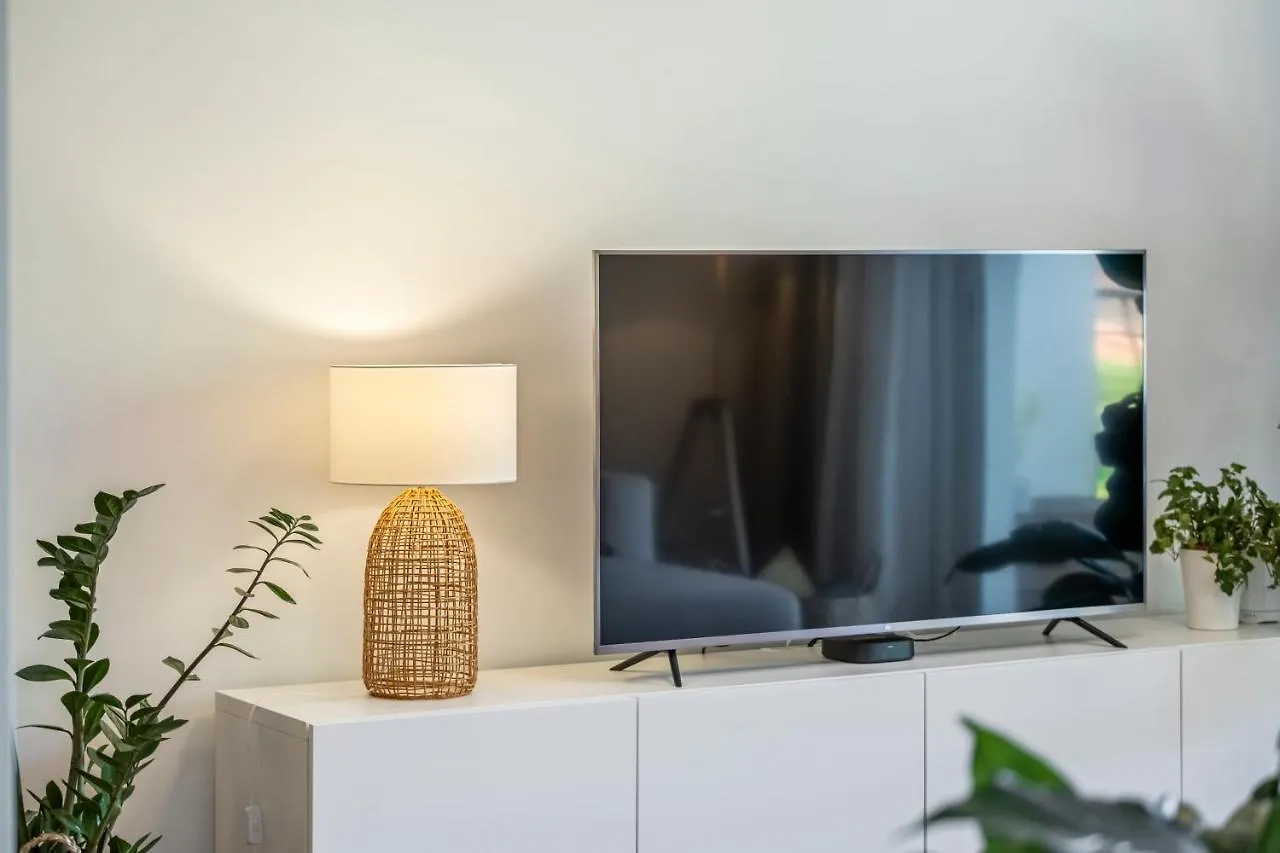 Apartment Ficcus Home Canico